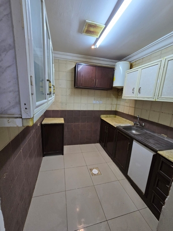 Riyadh, Apartments/Houses, SAR 3000/month,  2 BR,  Family Flat Available Near Jerir Clinic Malaz