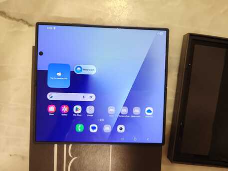 Riyadh, Mobile Phones, SAR 4800,  Fold 7 256gb Blue Under Warranty