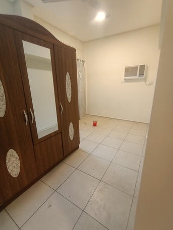 Hoora, Apartments/Houses, BHD 140/month,  1 BR,  *** Semi Furnished Studio Flat For Rent In Hoora With Electricity 35529070