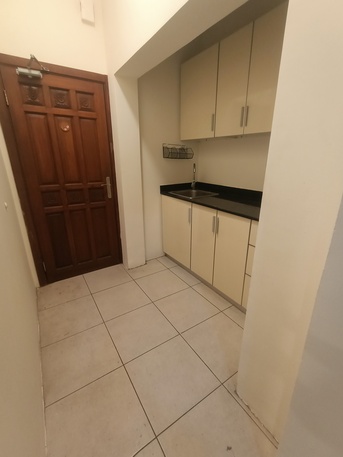 Hoora, Apartments/Houses, BHD 140/month,  1 BR,  *** Semi Furnished Studio Flat For Rent In Hoora With Electricity 35529070