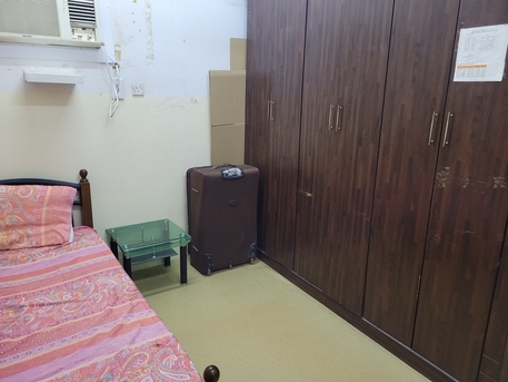Hara, Rooms Available, SAR 1000/year,  SAR 1000/month, Single Semi Furnished Room Available In Family Flat For Sin