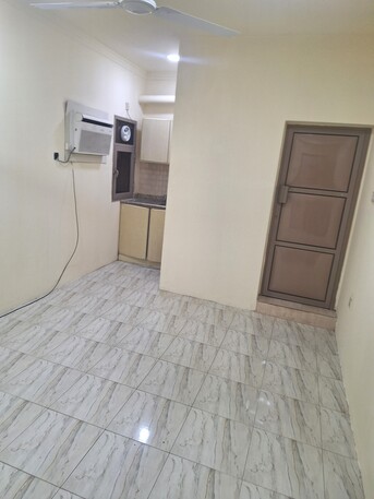 East Riffa, Apartments/Houses, BHD 100/month,  Studio,  10 Sq. Meter,  East Riffa Near Toyota Workshop! Studio Room 100 Only