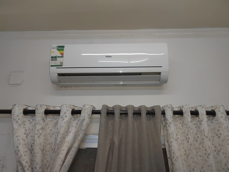 Riyadh, Air Conditioners, SAR 1300,  Split Ac And Washing Machine For Sale In Excellent Condition