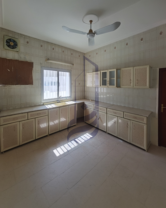 Riffa, Villas, BHD 380,  220 Sq. Meter,  Villa For Rent In Bukuwara Near Lulu