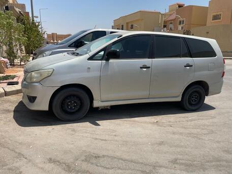 Riyadh, Vehicles, Cars & Trucks , SAR 21000,  TOYOTA INNOVA,  2012,  Manual,  318000 KM,   FOR SALE