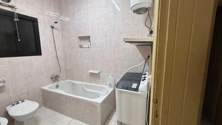 Jeddah, Apartments/Houses, SAR 1500/month,  Furnished,  3 BR,  Ground Floor House 3 Bed 2 Bath 1 Kitchen 1 Store In Al Nuzha, Jeddah