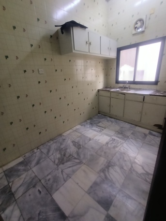 Hoora, Apartments/Houses, BHD 180/month,  2 BR,  2 Bedroom 1 Bathroom Family Flat For Rent In Hoora With Electricity