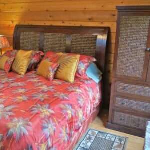 London, Apartments/Houses, 430/day,  3 BR,  Volcano Village Hawaii Lodging & Vacation Rentals