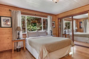 London, Apartments/Houses, 430/day,  3 BR,  Volcano Village Hawaii Lodging & Vacation Rentals