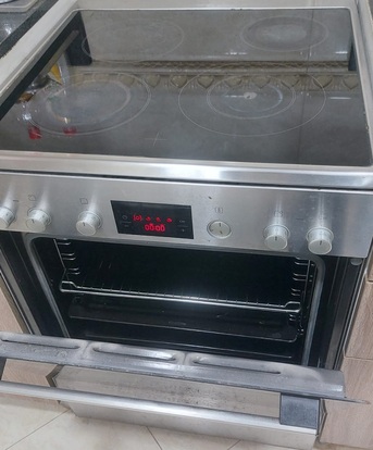 Juffair, Appliances, BHD 80,  Electric Cooking Range Ceramic Base Bosch Brand For Sale