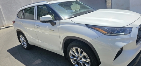 Jeddah, Vehicles, Cars & Trucks , SAR 170000,  Toyota Highlander Hybrid,  2024,  Automatic,  12000 KM,  Toyota Highlander  Limited Pristine Condition, 11k Mileage Only