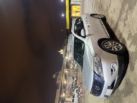 Riyadh, Vehicles, Cars & Trucks , SAR 31000,  Nissan Pathfinder,  2016,  Automatic,  235000 KM,    Model 7 Seater