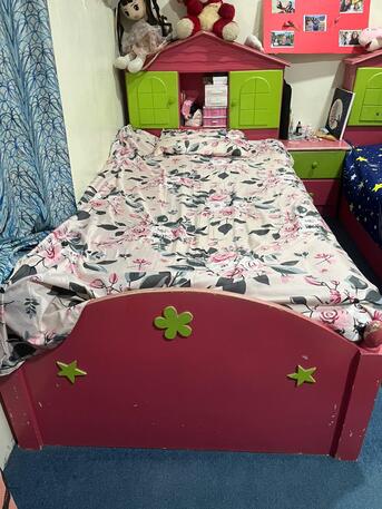 Al Thuqbah, Furniture, SAR 600,  Urgent Sale - Childrens : Two Beds, 4 Door Waldrop And Dressing Table
