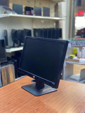 Manama, Computers, BHD 5,  HP 19" Widescreen Monitor Good Working Condition In Just 5.000 BD Only