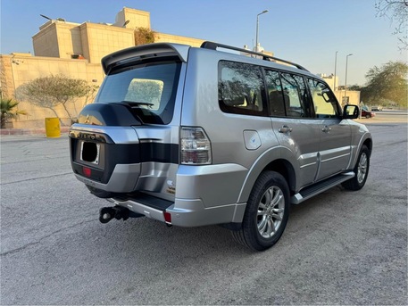 Riyadh, Vehicles, Cars & Trucks , SAR 73000,  Mitsubishi Pajero,  2020,  Automatic,  71000 KM,