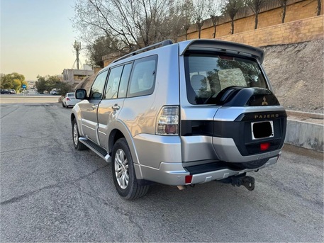 Riyadh, Vehicles, Cars & Trucks , SAR 73000,  Mitsubishi Pajero,  2020,  Automatic,  71000 KM,