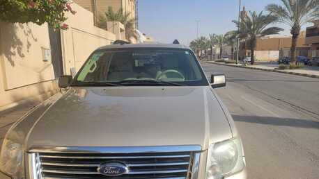 Riyadh, Vehicles, Cars & Trucks , SAR 15000,  Ford Explorer Sport,  2007,  Automatic,  300 KM,