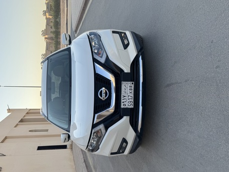 Riyadh, Vehicles, Cars & Trucks , SAR 58000,  Nissan X-Trail,  2022,  Automatic,  124000 KM,