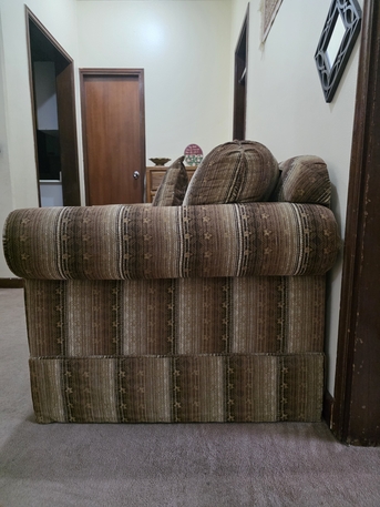 Jubail, Furniture, SAR 620,  Complete 4-Piece Living Room Set: 5-Seater Sofa[3+1+1] + Center Table