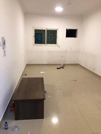 Al Rawdah, Apartments/Houses, SAR 45000/year,  4 BR,  LARGE SIZE GROUND FLOOR APARTMENT WITH 4BEADROOMS LARGE BATH AND KITCHEN INSTALLED