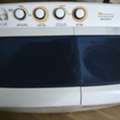 SAR 400,  White Westinghouse 14kg Washing Machine Neat Condition