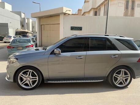 Riyadh, Vehicles, Cars & Trucks , SAR 90000,  Mercedes-Benz GLE,  2016,  Automatic,  200000 KM,  GLE 400 4MATIC (Twin-Turbo V6)