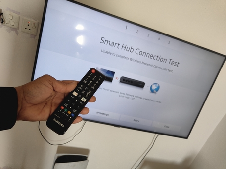 Al Malaz, Appliances, SAR 1100,  Samsung Smart Tv 55 " Good Condition