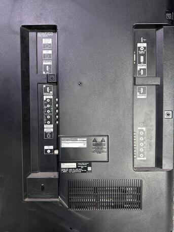 Al Malaz, Appliances, SAR 700,  Sony BRAVIA  55-inch (140cm) LCD Television