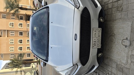 Riyadh, Vehicles, Cars & Trucks , SAR 23000,  Ford Focus SE Hatchback,  2016,  Automatic,  230000 KM,  Ford Focus Hatchback