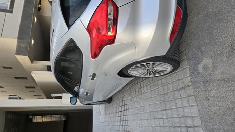 Riyadh, Vehicles, Cars & Trucks , SAR 23000,  Ford Focus SE Hatchback,  2016,  Automatic,  230000 KM,  Ford Focus Hatchback