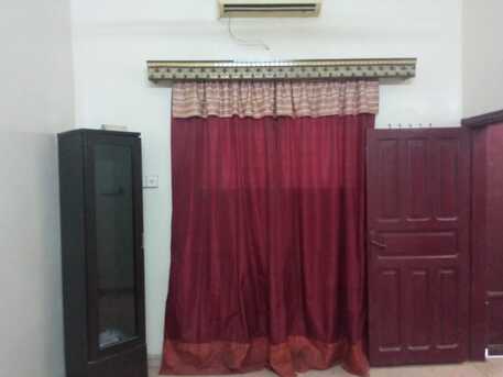 Hara, Holiday/Vacation Rentals, Fully Furnished  For Family/ Executive 5minuts Walk To Metro @ 2550 SR /M