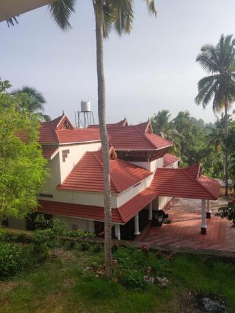 Kerala, Real Estate For Sale, INR 45000000,  4 BR,  4067 Sq. Feet,  Independent House