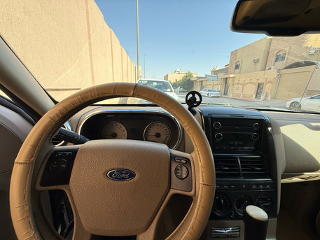 Al Malaz, Vehicles, Cars & Trucks , SAR 15000,  Ford Explorer,  2010,  Automatic,  309000 KM,    XLT &ndash; Family SUV &ndash; Well Maintained