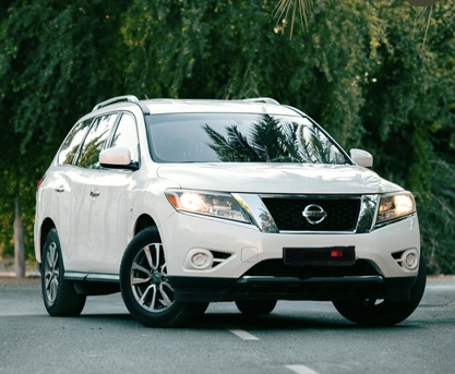 Manama, Vehicles, Cars & Trucks , BHD 4300,  Nissan Pathfinder,  2005,  Automatic,  59000 KM,  Geniune  Nissan  4x4 7 Seater SUV