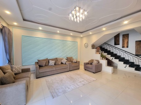 Busaiteen, Apartments, Flats, Houses & Villas, BHD 700/month,  Furnished,  3 BR,  200 Sq. Meter,  Spacious 3 BR FF Villa With Private Pool