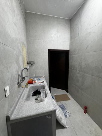 Dammam, Apartments/Houses, SAR 1000/month,  Furnished,  Studio,  600 Sq. Meter,  SAR 1000/month,1 BR, Semi Furnished Single Room For Decent Professional.