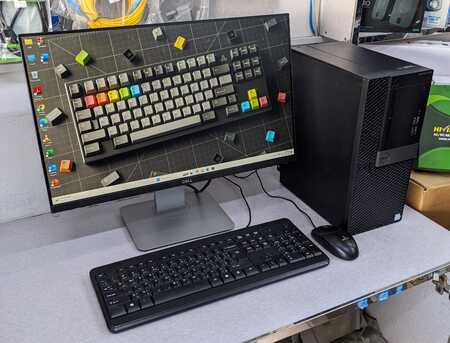 Manama, Computers, BHD 128,  Dell 7th Gen Core I7 (8CPUs) RAM 8GB SSD 256GB M.2 Dell 24"Borderless Monitor Ready To Use