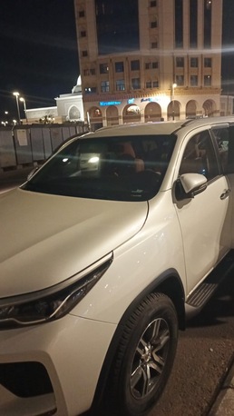 Jeddah, Passenger Transport, Chauffeur Service In Jeddah. Affordable And Premium Service.