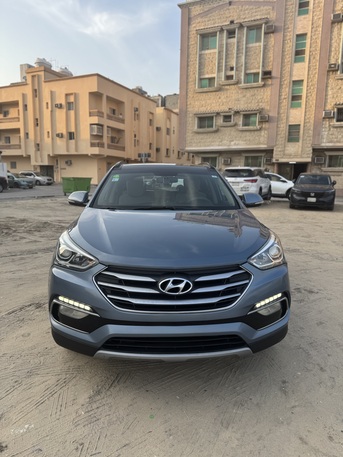 Dammam, Vehicles, Cars & Trucks , SAR 39000,  Hyundai Santa Fe,  2016,  Automatic,  241000 KM,  Santa Fe
