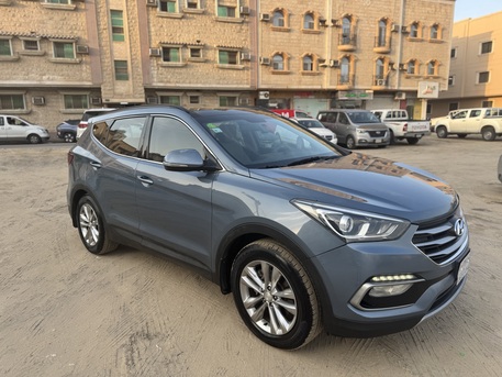 Dammam, Vehicles, Cars & Trucks , SAR 39000,  Hyundai Santa Fe,  2016,  Automatic,  241000 KM,  Santa Fe
