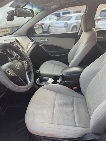 Dammam, Vehicles, Cars & Trucks , SAR 39000,  Hyundai Santa Fe,  2016,  Automatic,  241000 KM,  Santa Fe