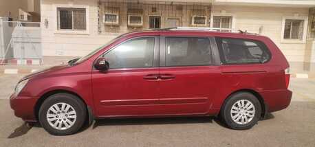 Rabigh, Vehicles, Cars & Trucks , SAR 12000,  Kia Carnival,  2013,  Automatic,  215000 KM,