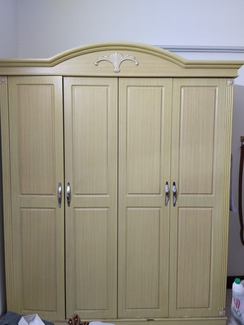 Juffair, Machinery, BHD 10,  Ac And Furnished Iteams For Sales 10BHD