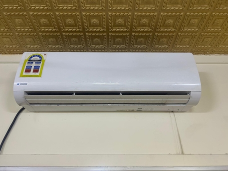 Juffair, Machinery, BHD 10,  Ac And Furnished Iteams For Sales 10BHD