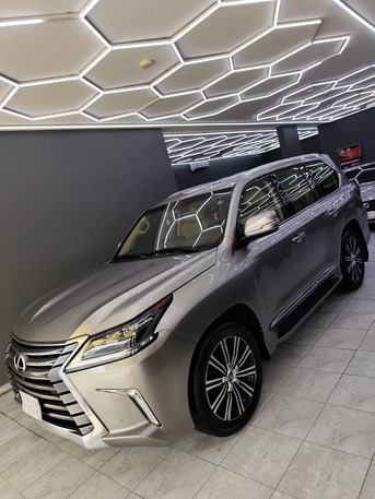 Riyadh, Vehicles, Cars & Trucks , SAR 290000,  Lexus LX570 Land Cruiser,  2019,  Automatic,  227000 KM,