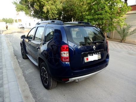 Zinj, Vehicles, Cars & Trucks , BHD 1900,  Renault Duster,  2017,  Automatic,  147000 KM,  LOW BUDGET SUV  FOR SALE 1900 BD NEGO