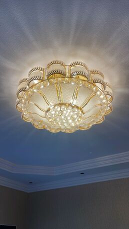 Yanbu, Household Items, SAR 1,  Luxury Chandelier & Vintage Side Lamps For Sale (Newly)