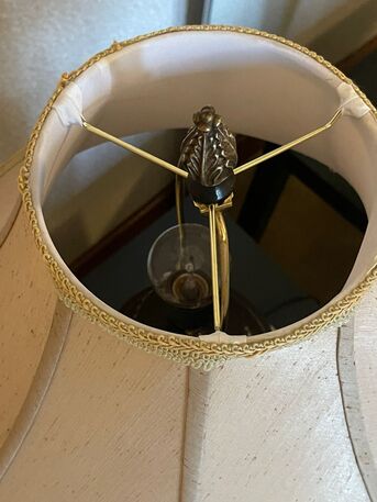 Yanbu, Household Items, SAR 1,  Luxury Chandelier & Vintage Side Lamps For Sale (Newly)