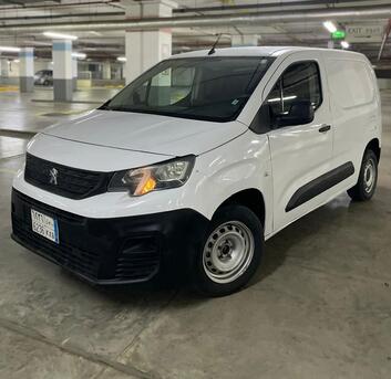 Jeddah, Vehicles, Cars & Trucks , SAR 29000,  Peugeot Partner,  2023,  Manual,  94000 KM,