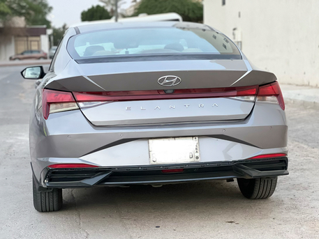 Riyadh, Vehicles, Cars & Trucks , SAR 46000,  Hyundai Elantra,  2022,  Automatic,  191 KM,     With Cruise Control & Original Condition
